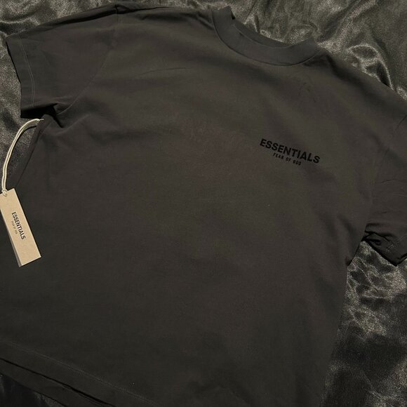 ESSENTIALS Oversized T-Shirt - Picture 1 of 3